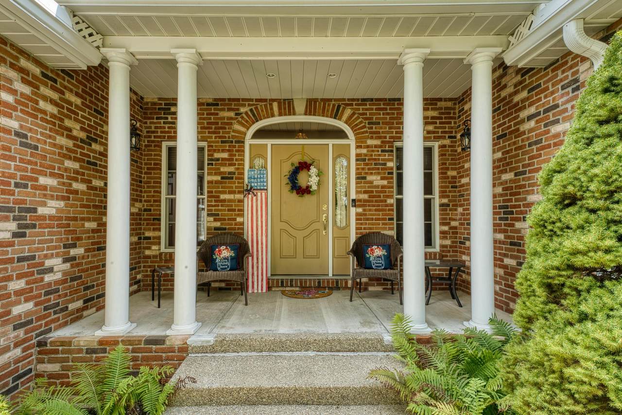 387 Laurel Oaks Lane - Photo 1