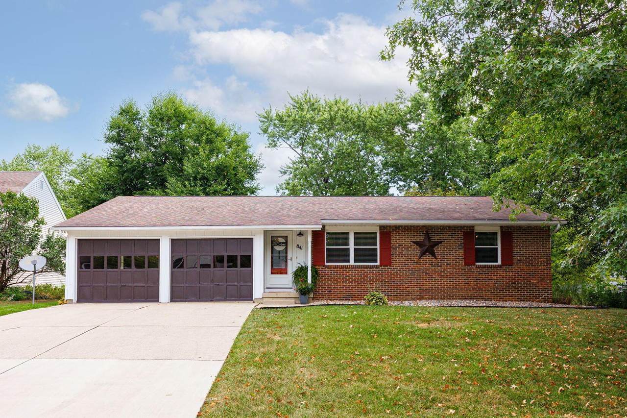 841 Catalpa Place - Photo 1