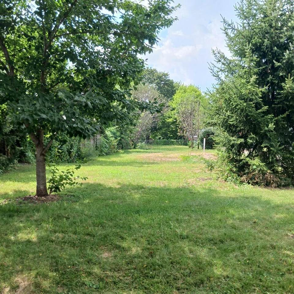 135 Front Street - Photo 1