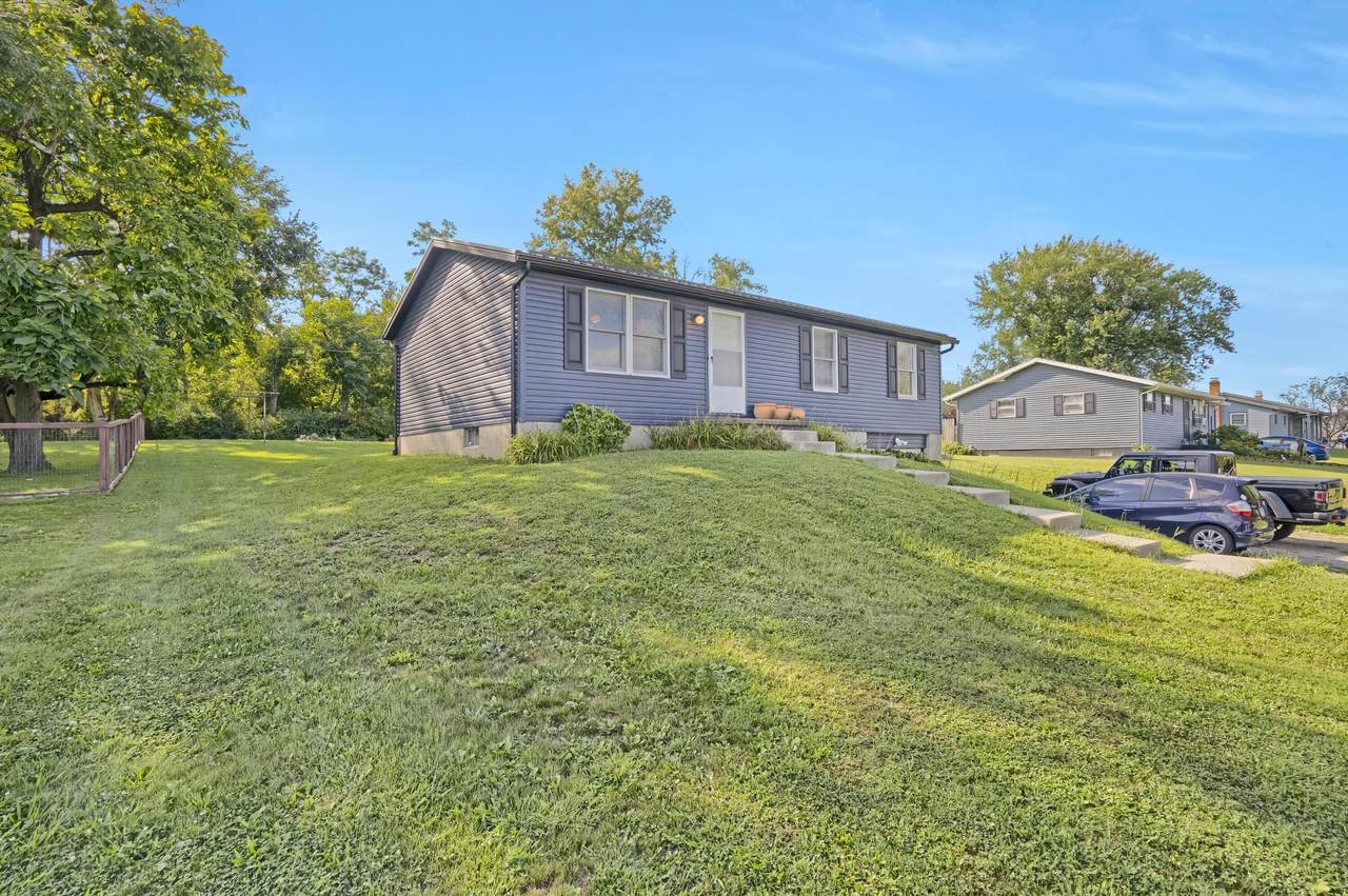 3765 Dona Drive - Photo 1