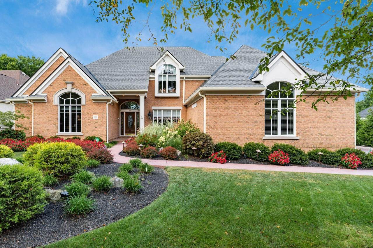 838 Cambridge Court - Photo 1
