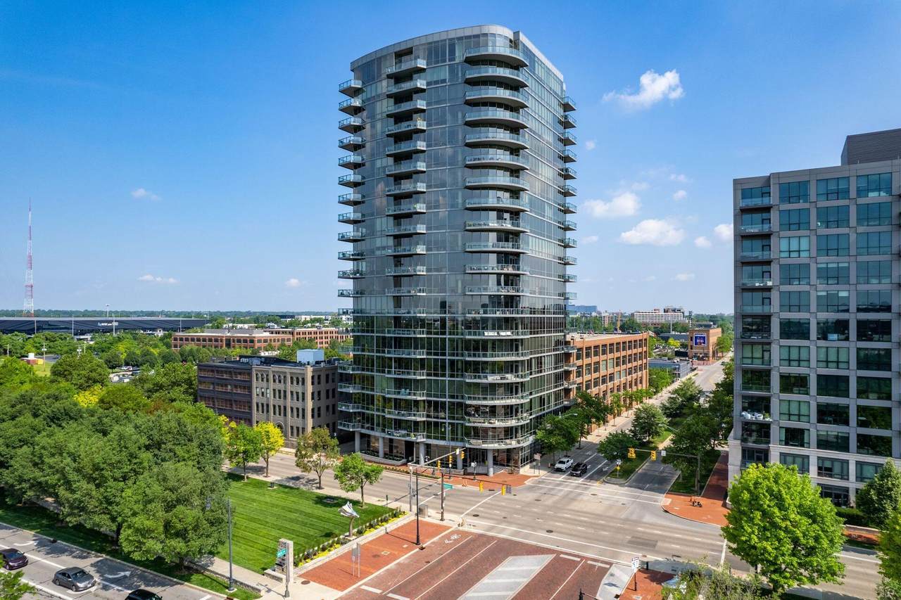 300-303 Spring Street - Photo 1