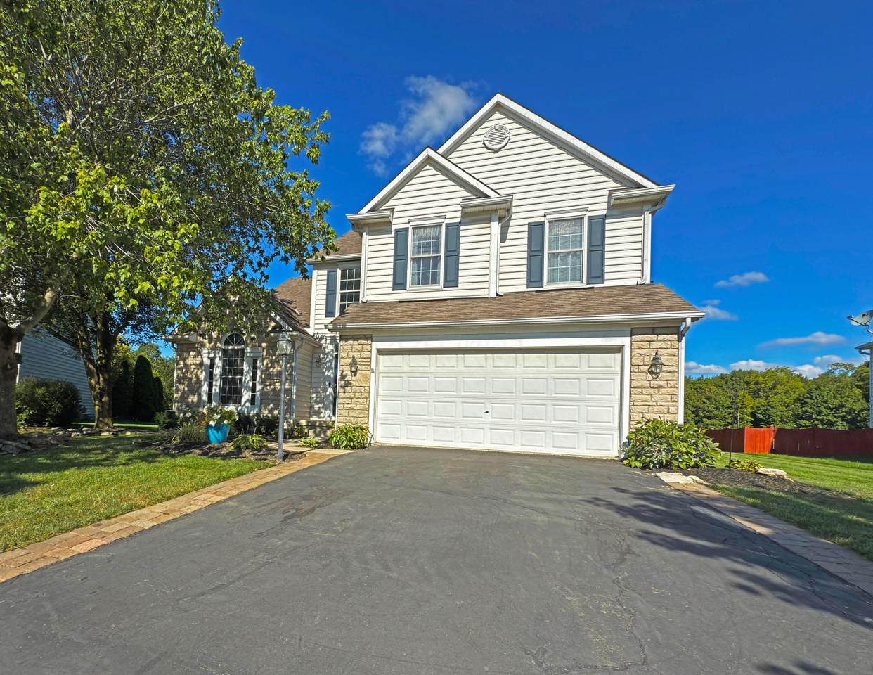 7566 Fairfield Lakes Drive - Photo 1