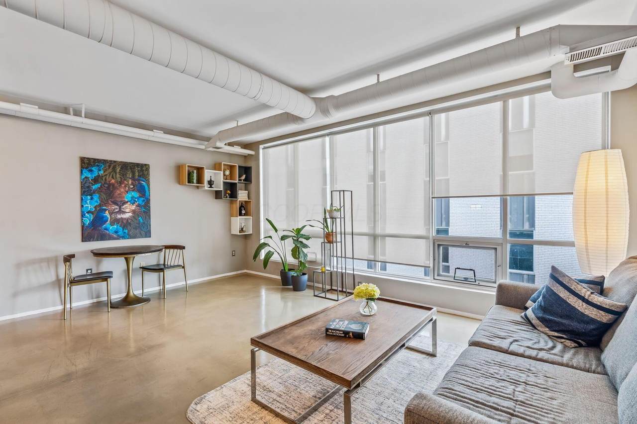 60-412 Spring Street - Photo 1