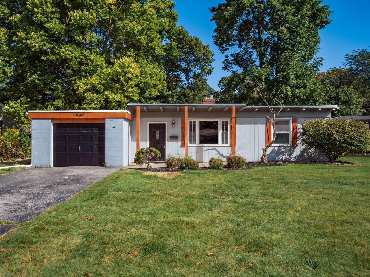 2458 Edgevale Road - Photo 1