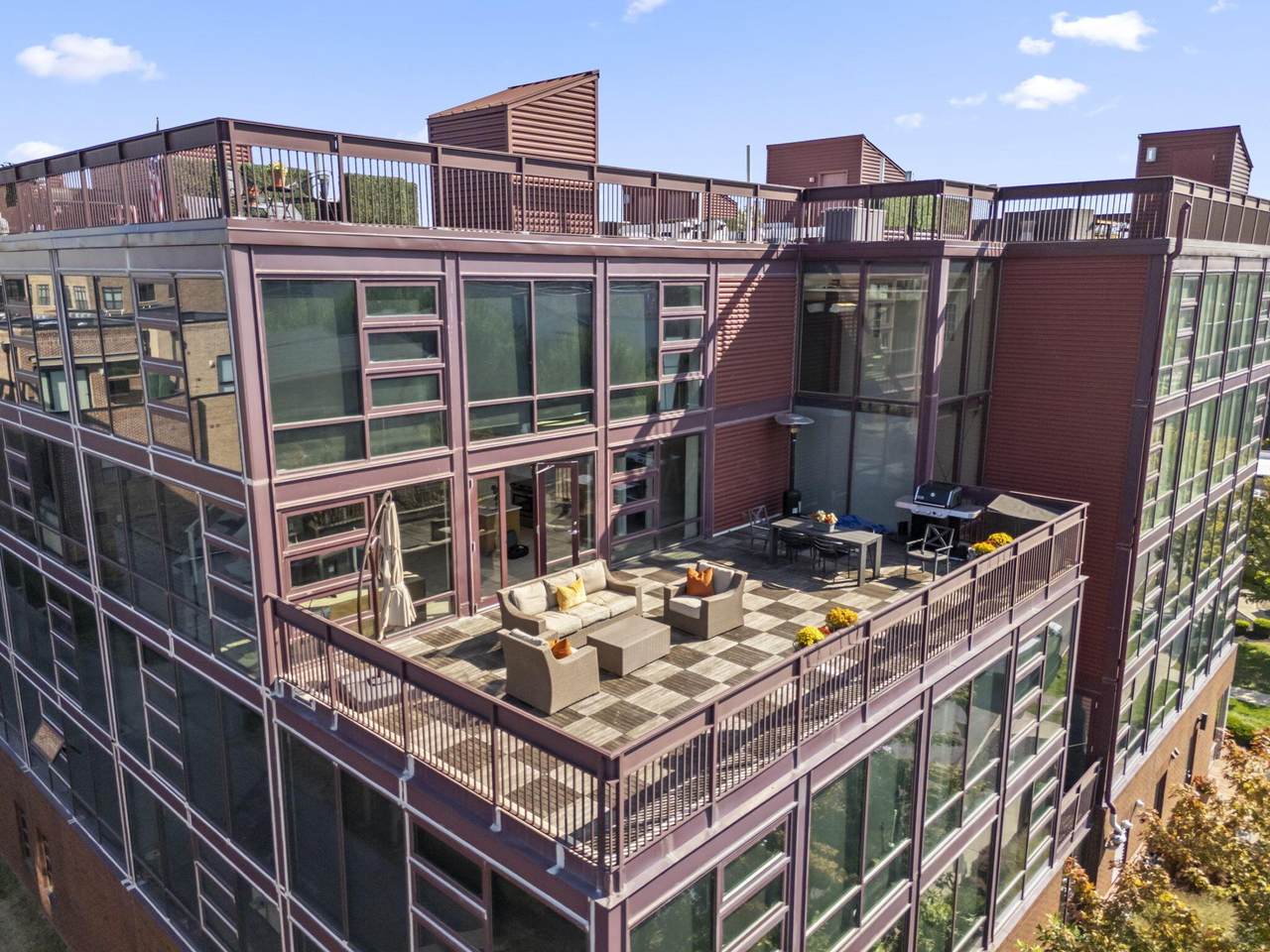 367-302 Auden Avenue - Photo 1