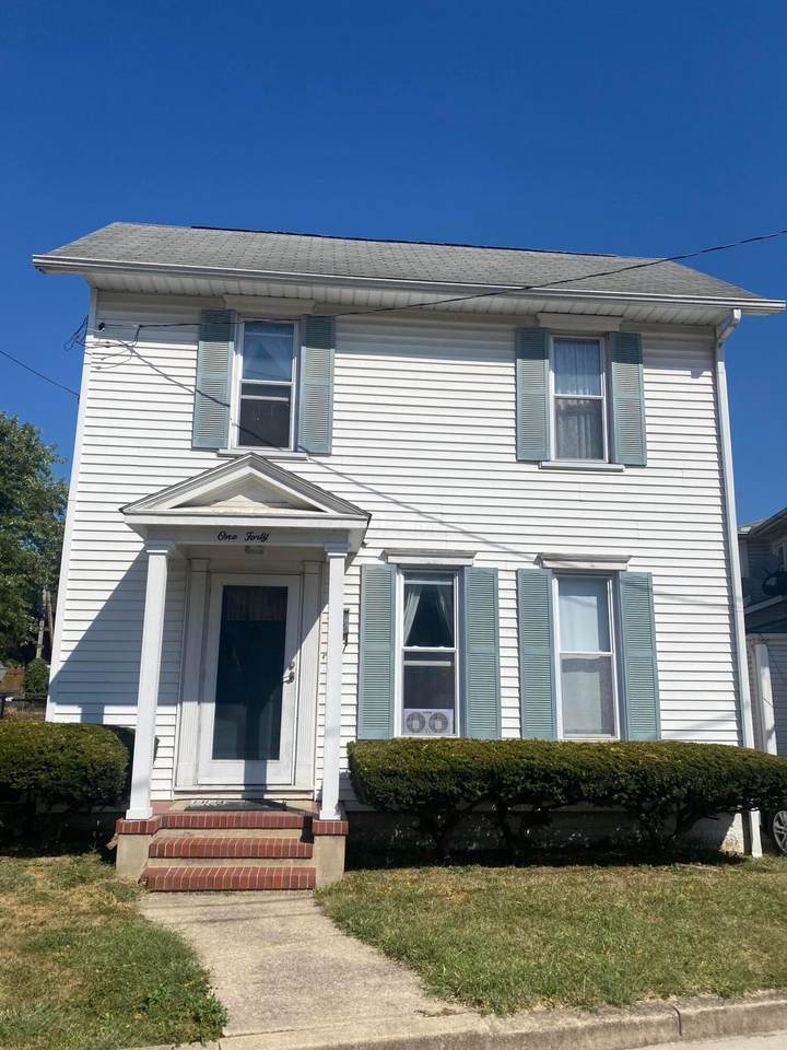 140 Locust Street - Photo 1