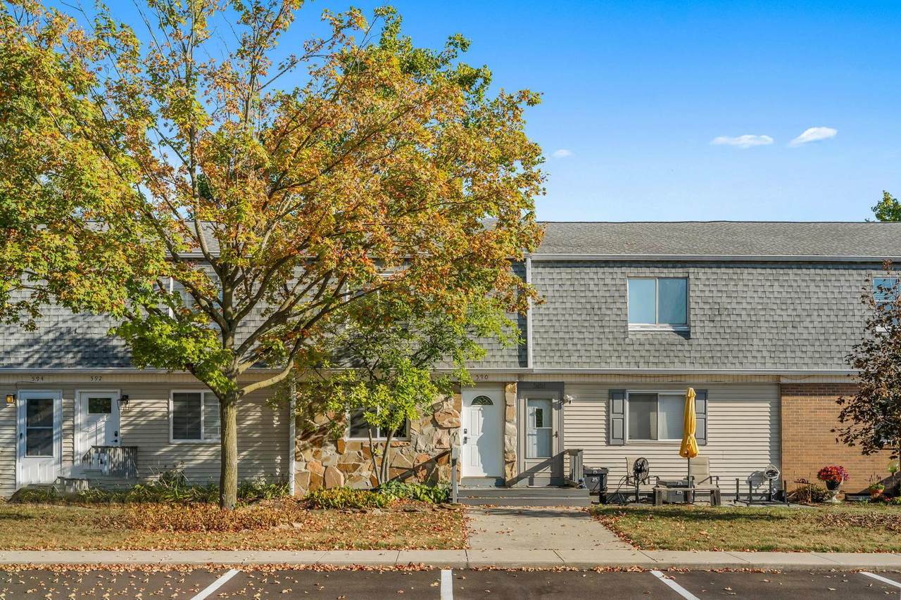 590 Willis Lane - Photo 1