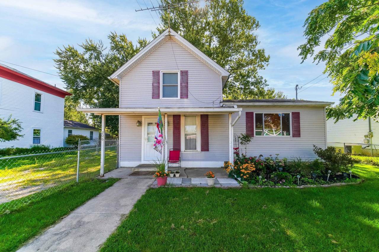 206 Main Street - Photo 1