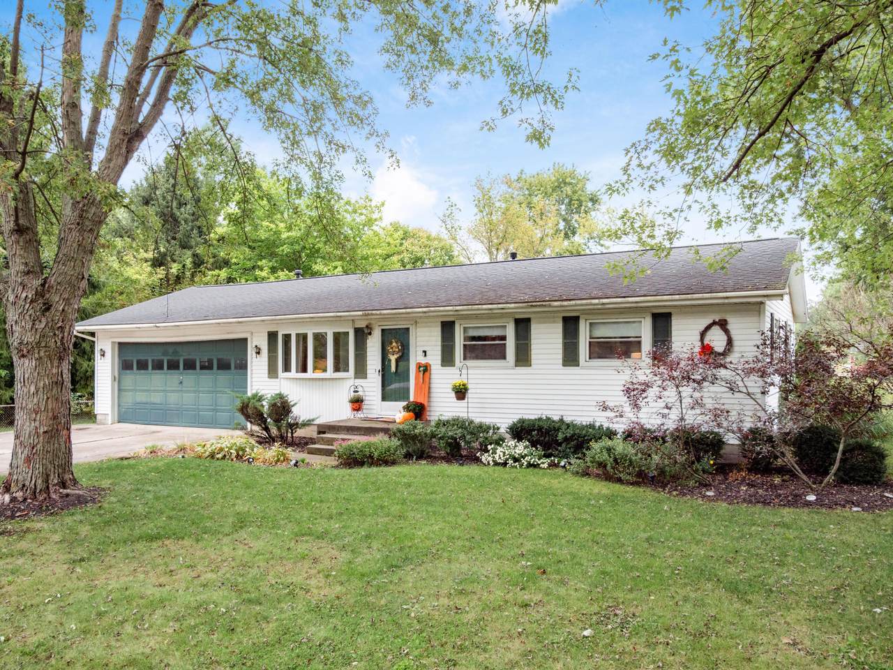 166 Barkswood Road - Photo 1