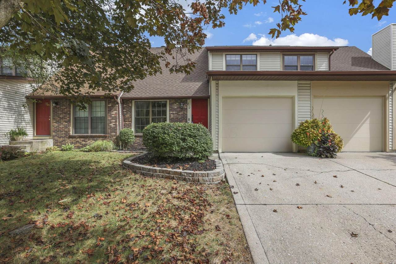 810 Applewood Lane - Photo 1