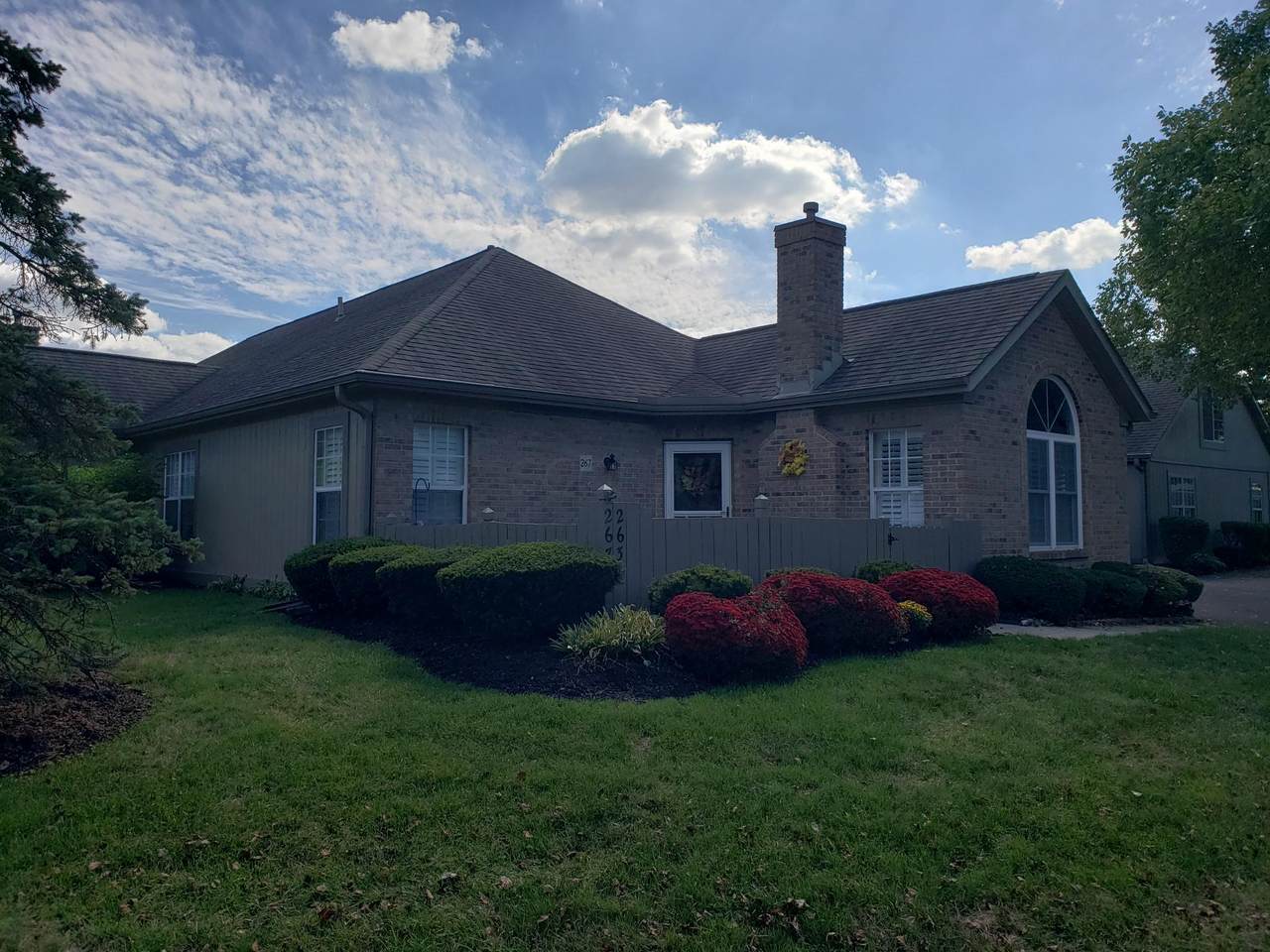 267 Windemere Place - Photo 1