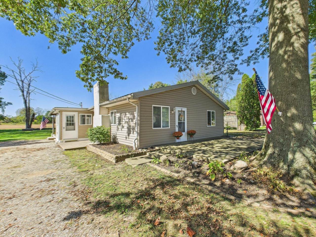 219 Sycamore Road - Photo 1