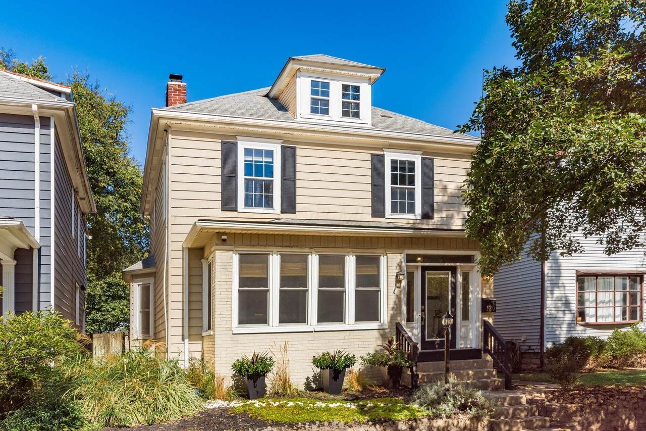 320 Mithoff Street - Photo 1