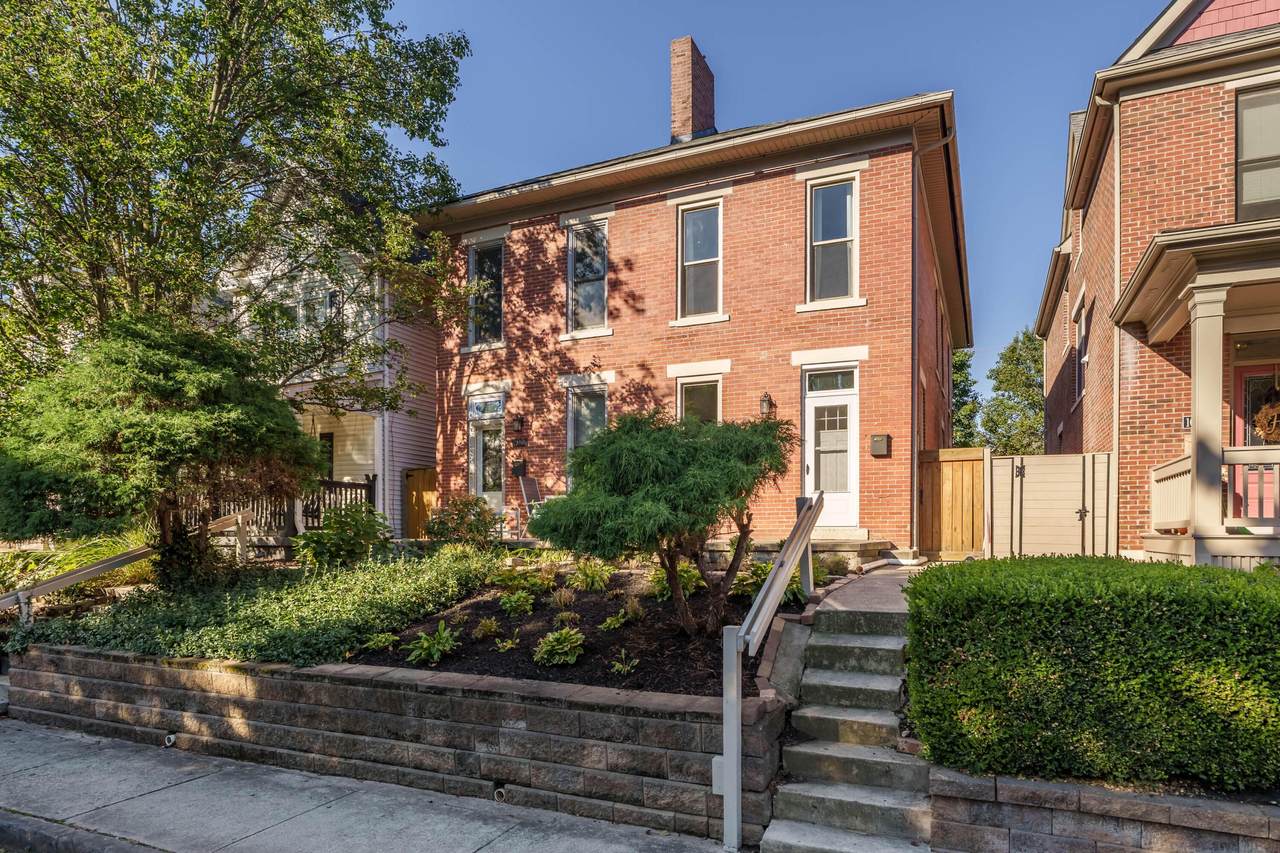 1025 Oregon Avenue - Photo 1