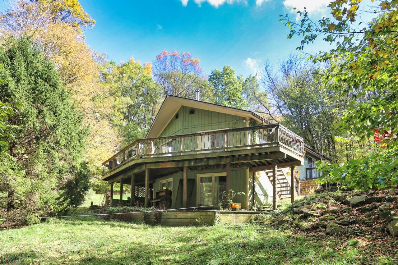 3425 Apple Valley Drive - Photo 1