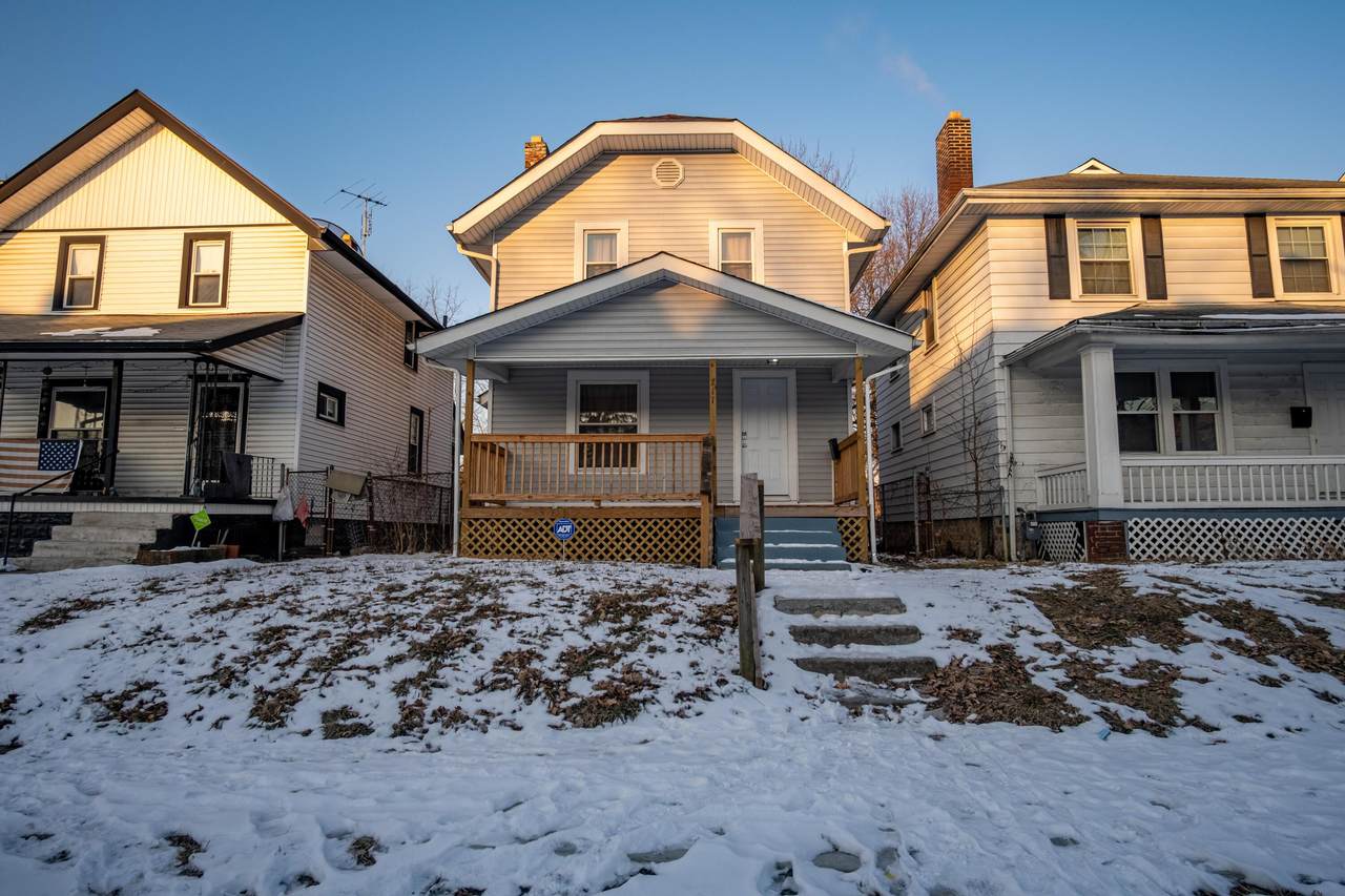 711 Seymour Avenue - Photo 1