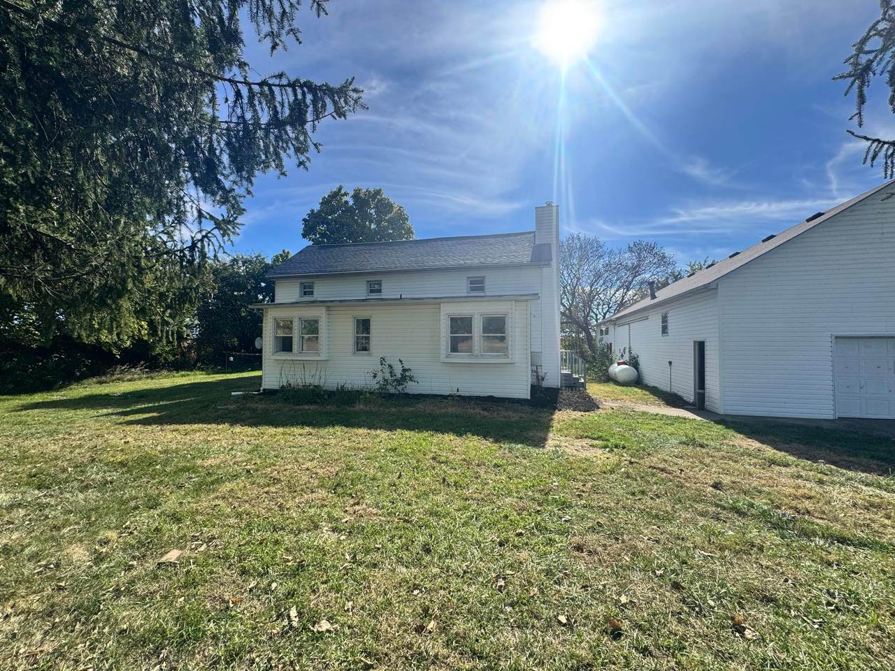 9605 Royalton Road - Photo 1