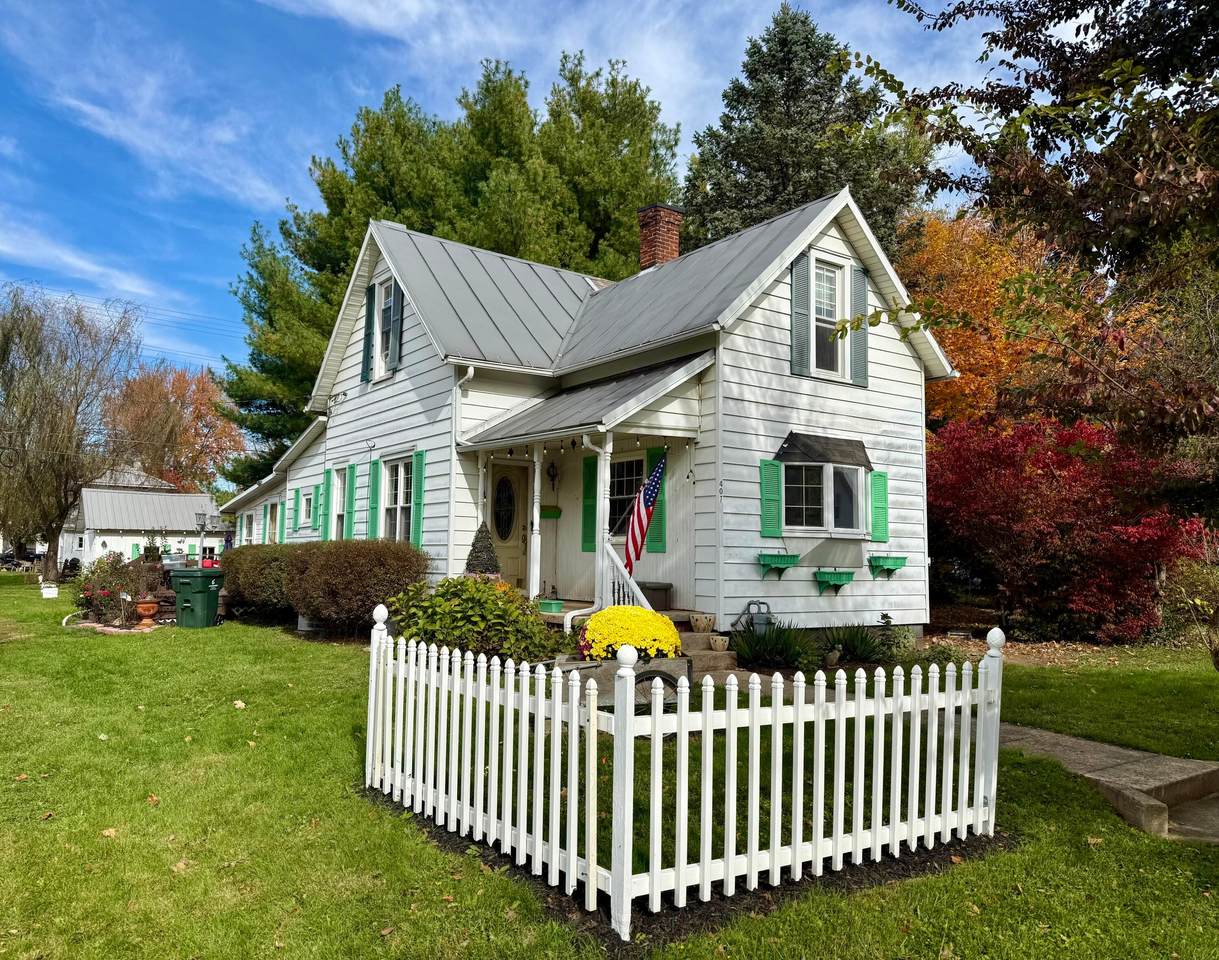 407 Ridgewood Avenue - Photo 1