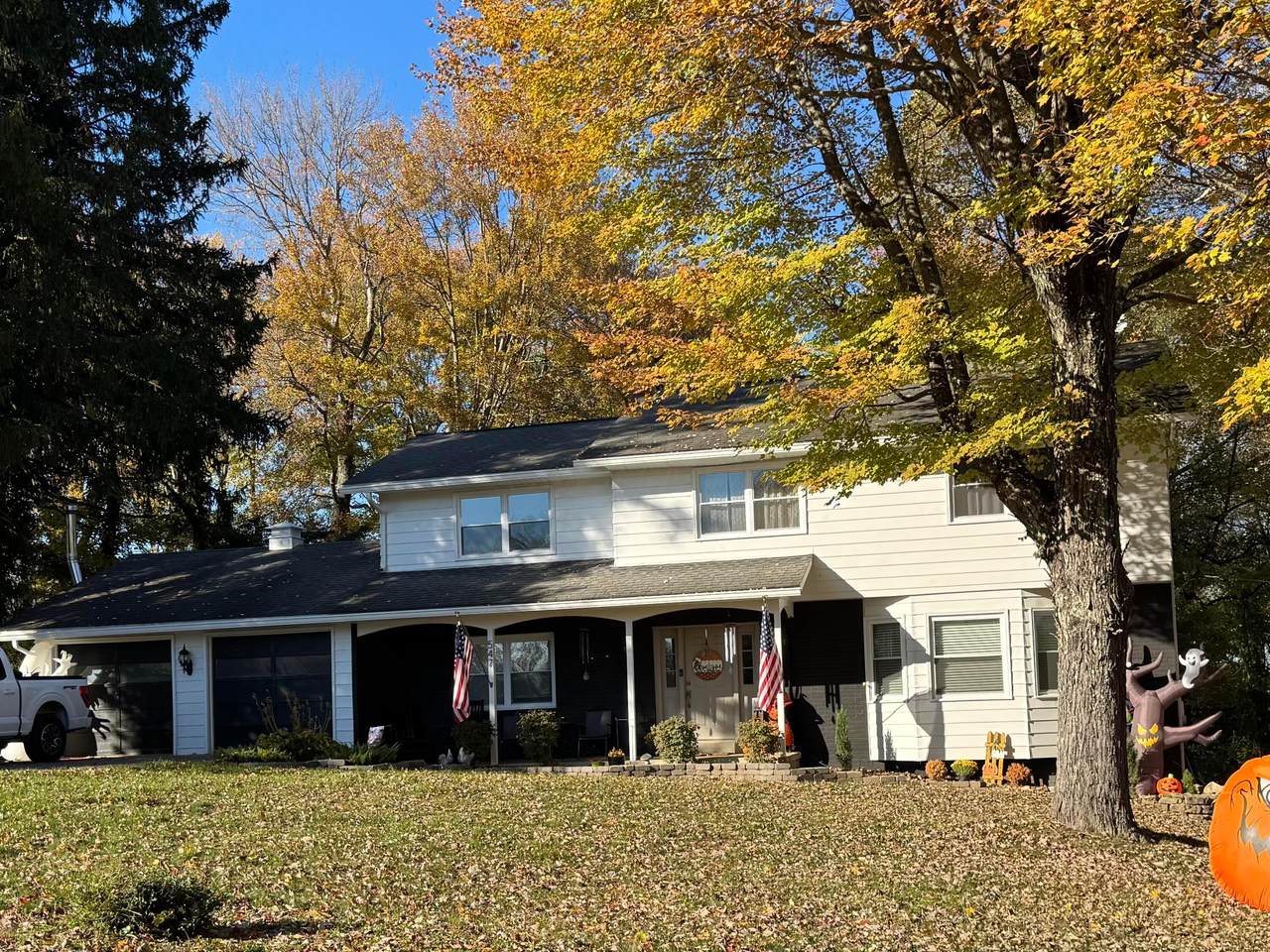 547 Summit Street - Photo 1