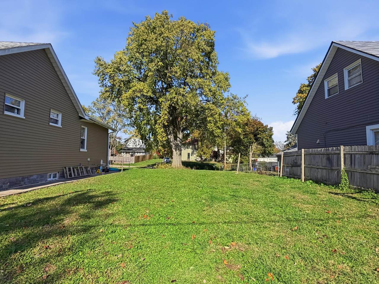 1556 Walsh Avenue - Photo 1