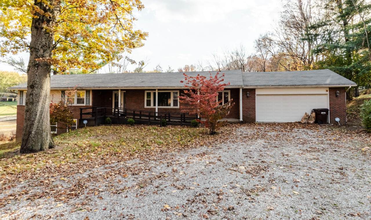 1101 Beechwood Drive - Photo 1