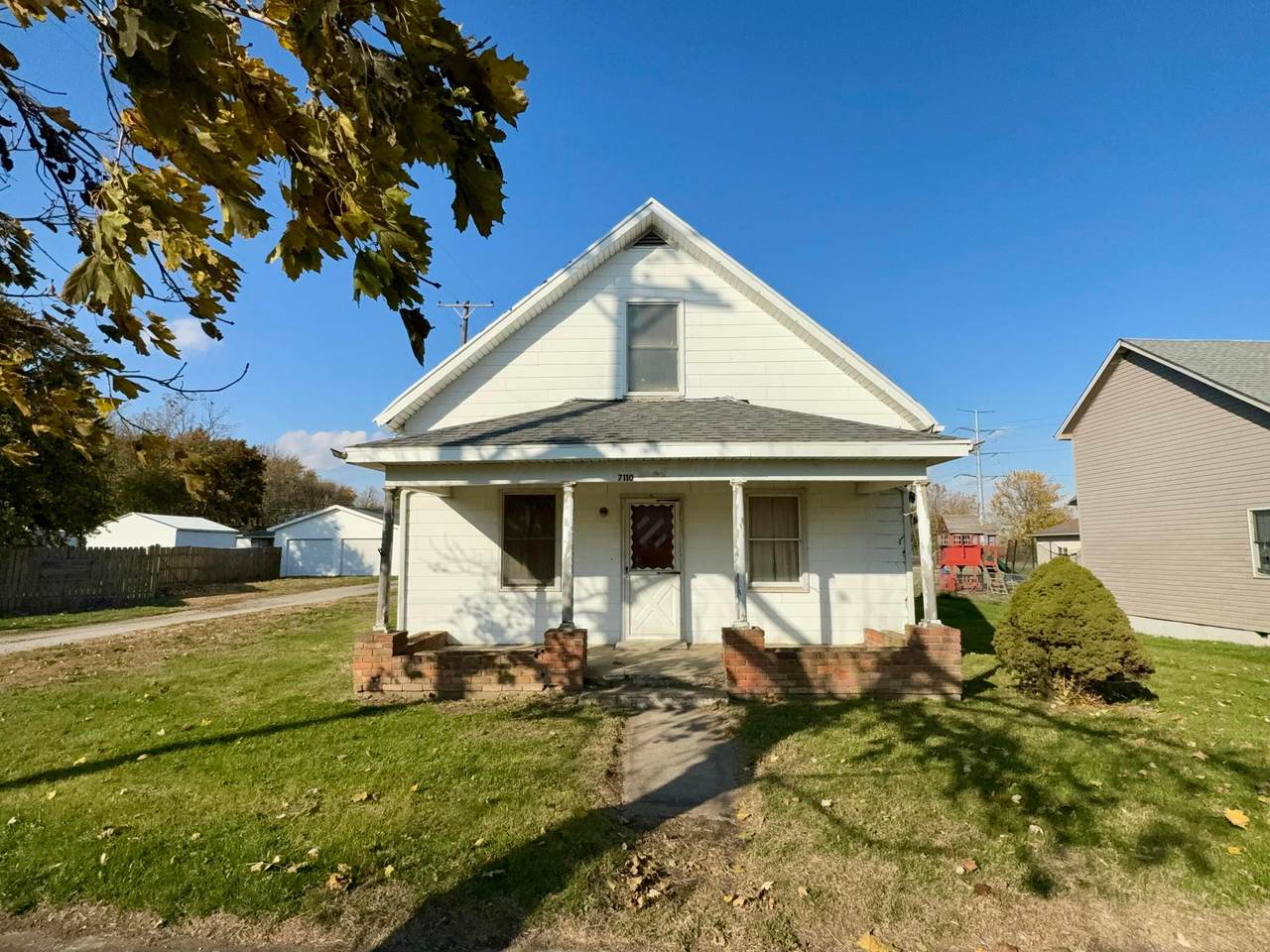 7110 Main Street - Photo 1