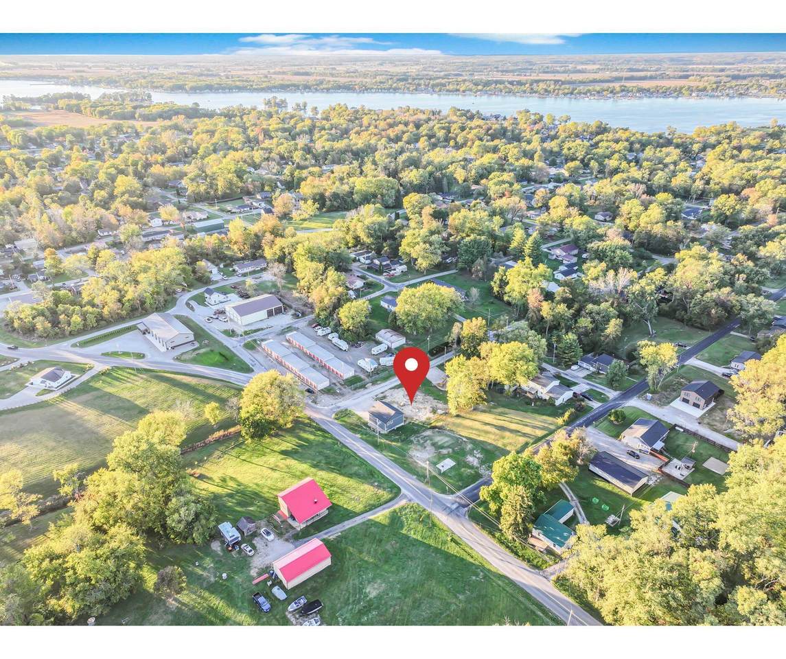 13082 Oak Road - Photo 1