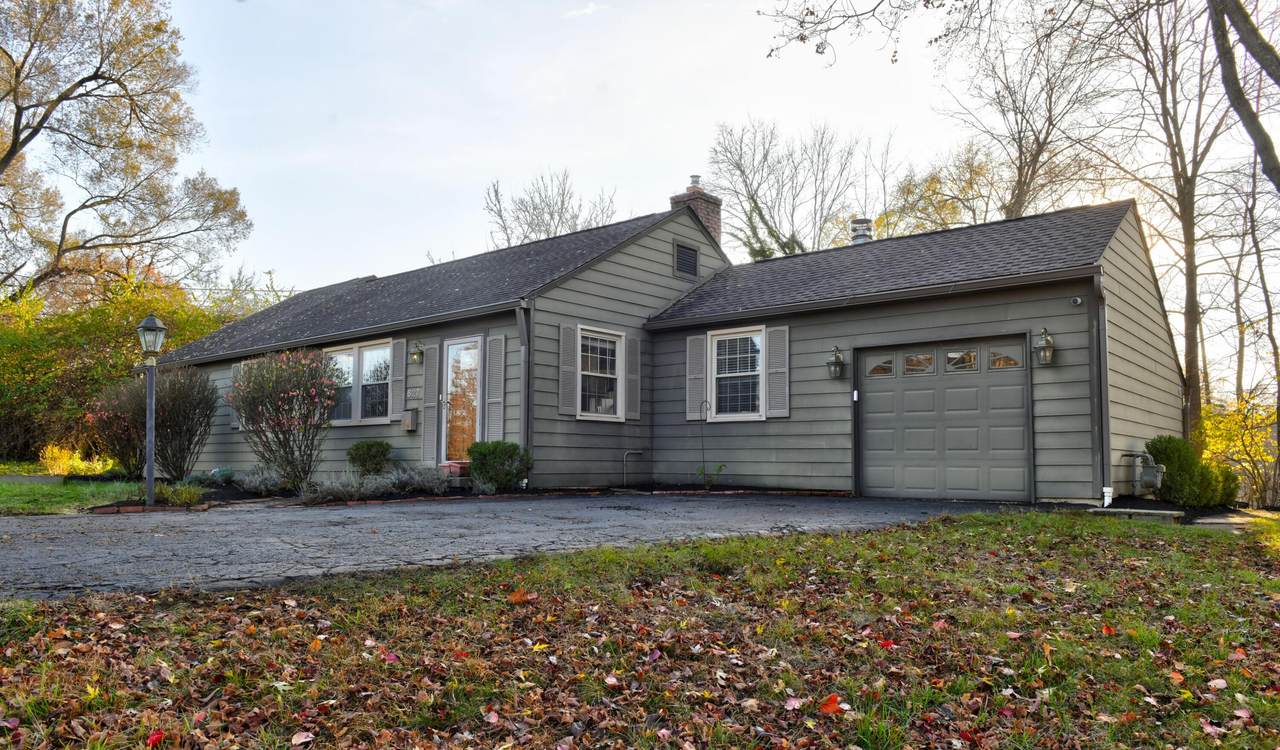 627 Selby Boulevard - Photo 1