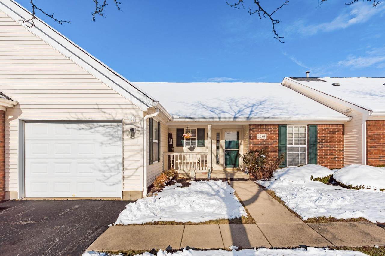 1086 Oak Bay Drive - Photo 1