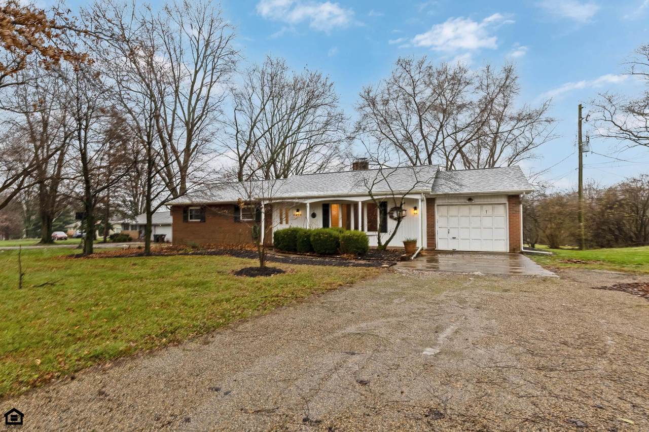 3670 Powell Road - Photo 1