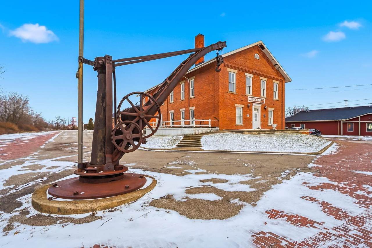 412 River Street - Photo 1