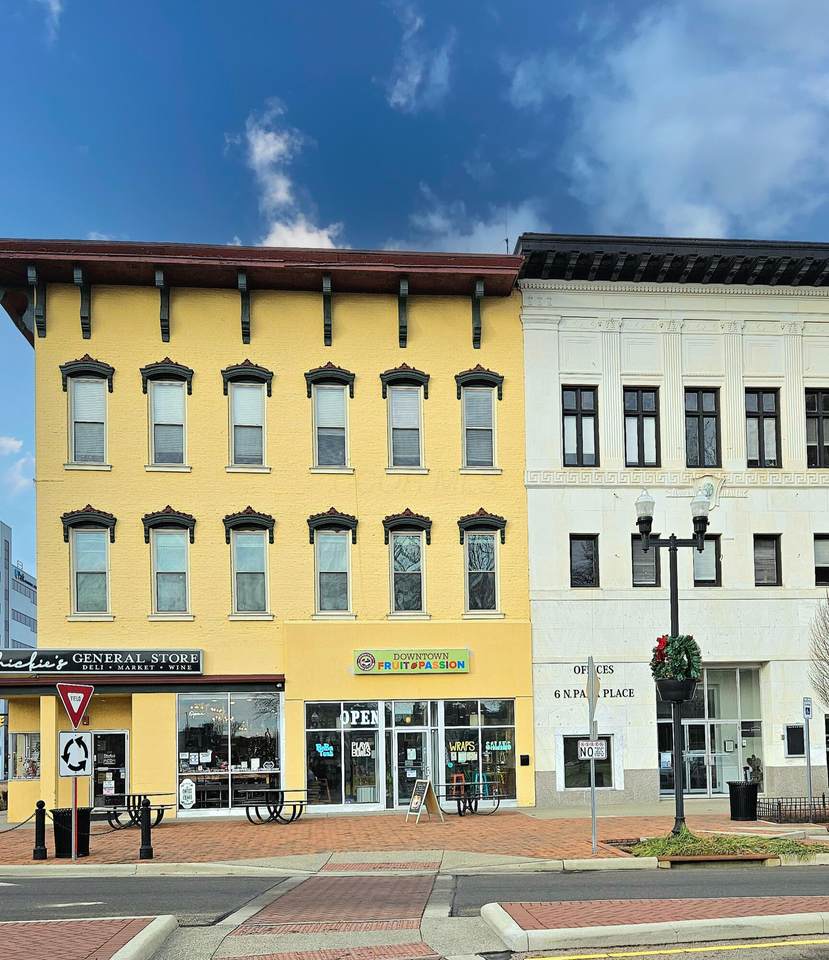 4 Park Place - Photo 1