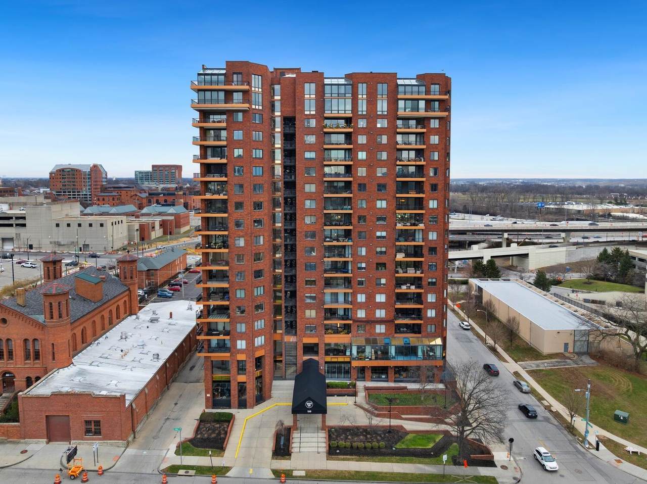 155-1901 Main Street - Photo 1