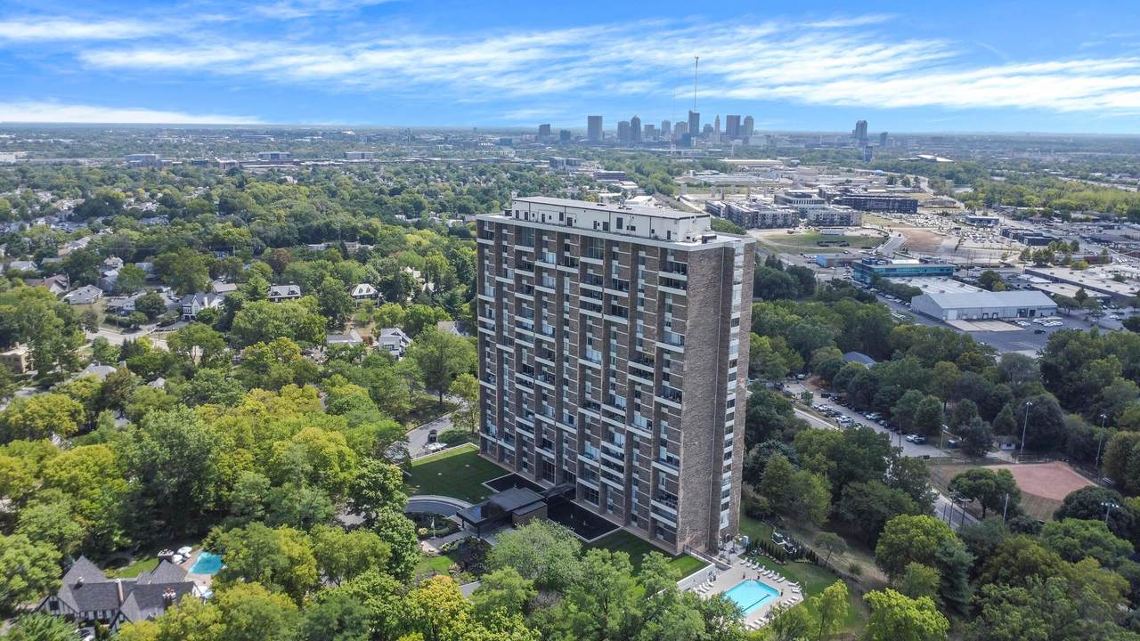 1000-1402 Urlin Avenue - Photo 1