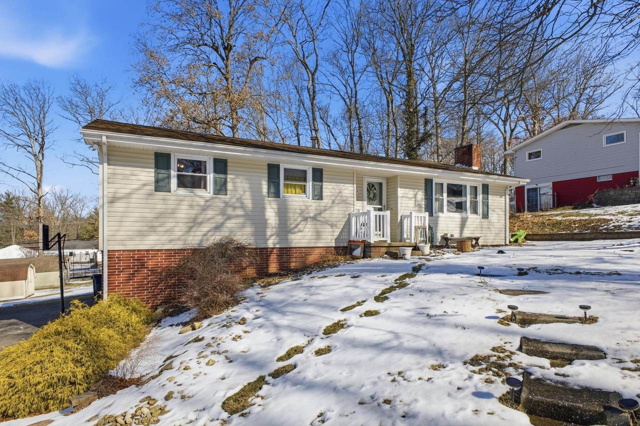975 Blossom Lane - Photo 1