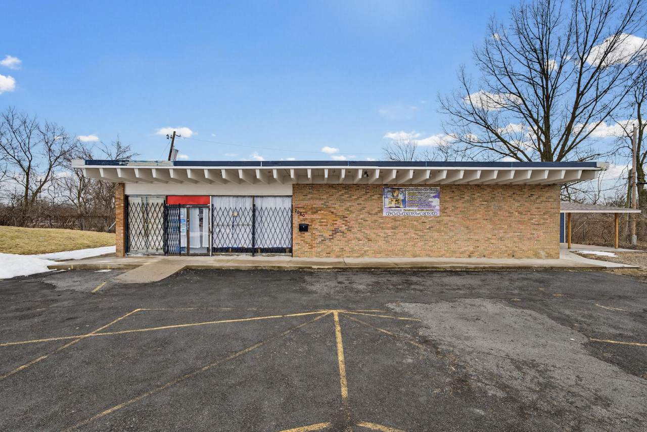 2060 Brentnell Avenue - Photo 1