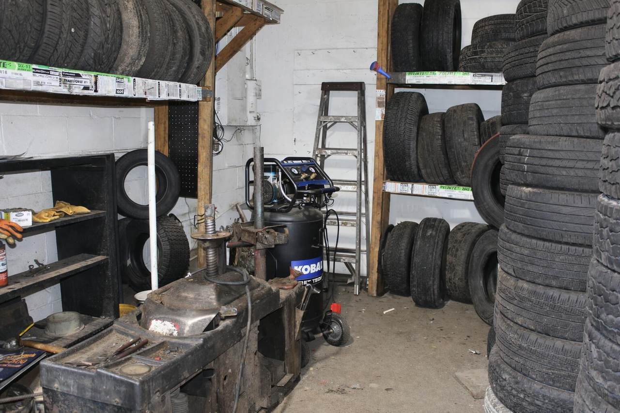 12976-Garage 1-2 National Road - Photo 1