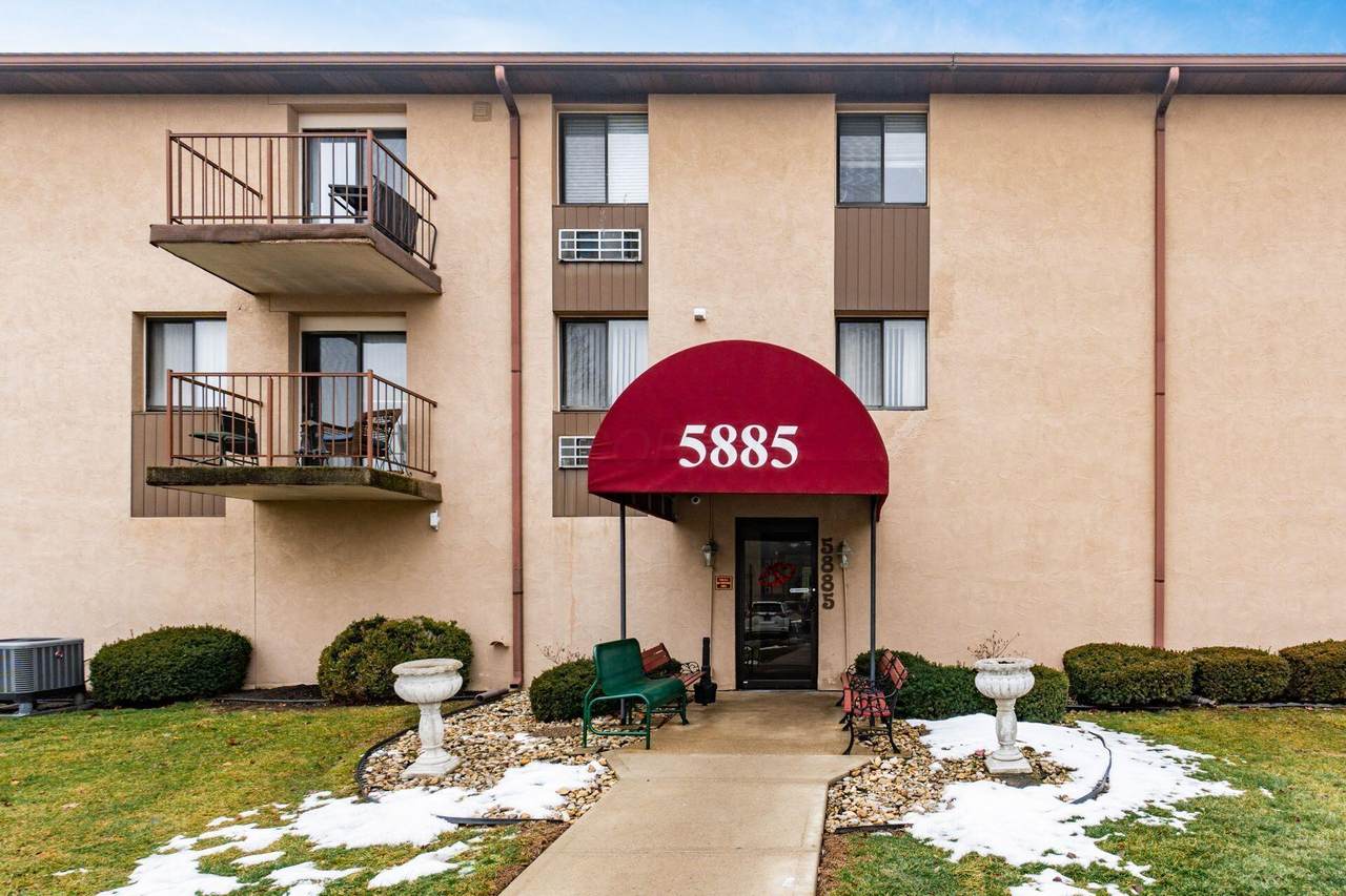 5885-306 Beechcroft Road - Photo 1