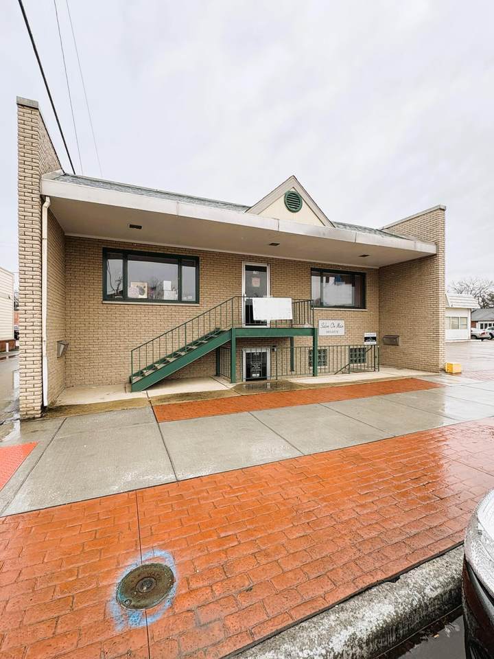 158-B Main Street - Photo 1