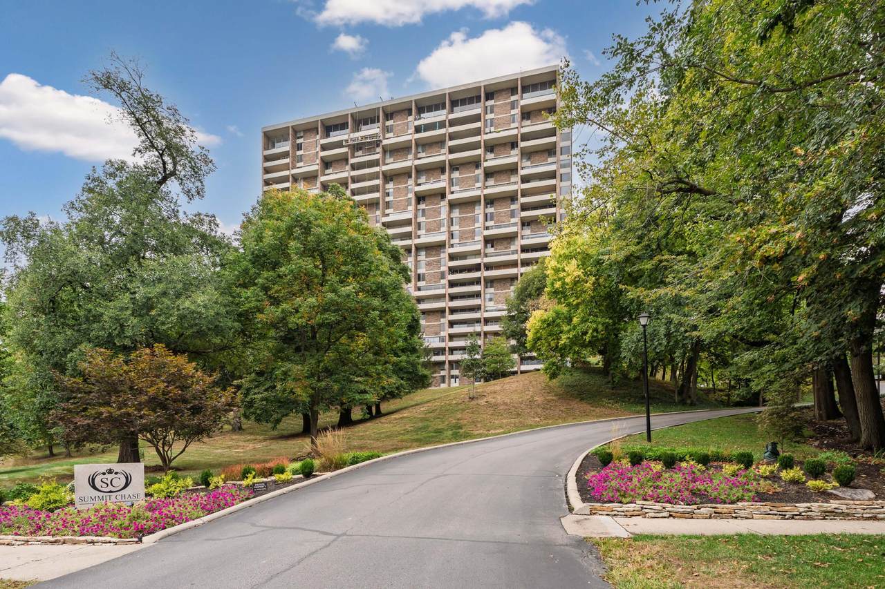 1000-1607 Urlin Avenue - Photo 1
