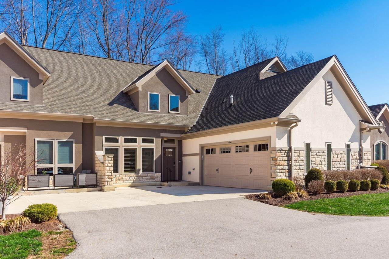 686 Fairway Boulevard - Photo 1