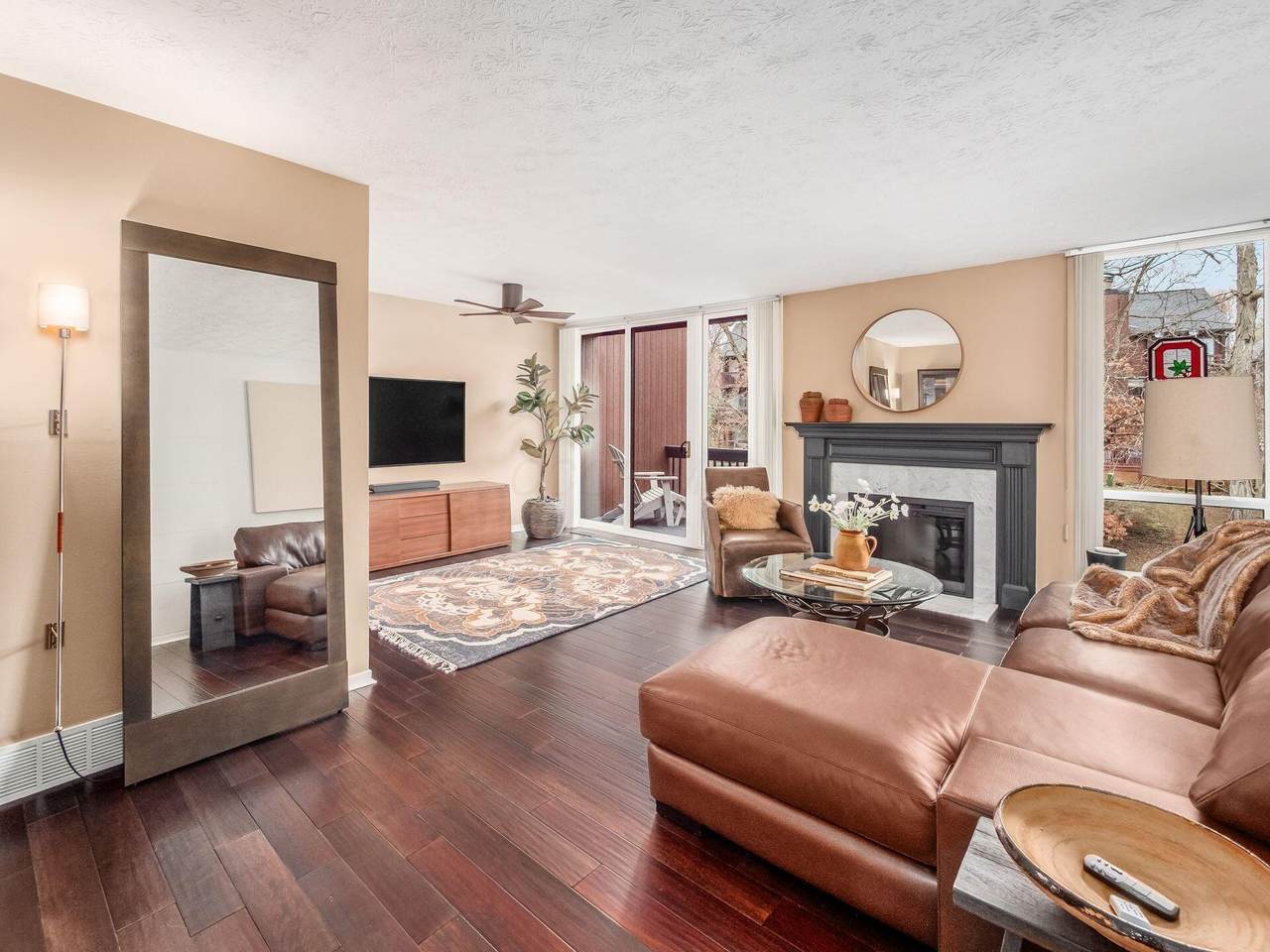 4915-3 Smoketalk Lane - Photo 1