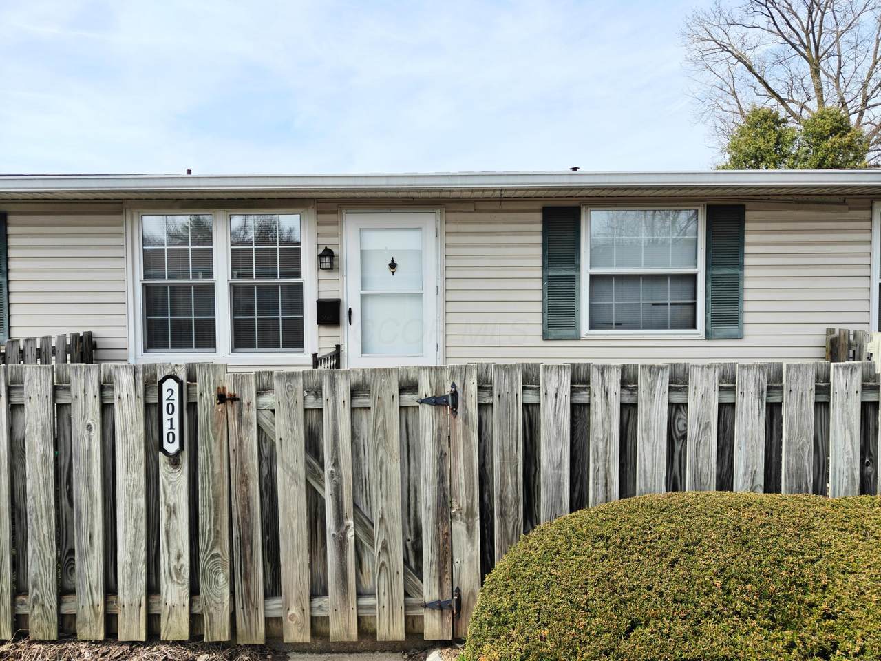 2010 Willoway Court - Photo 1