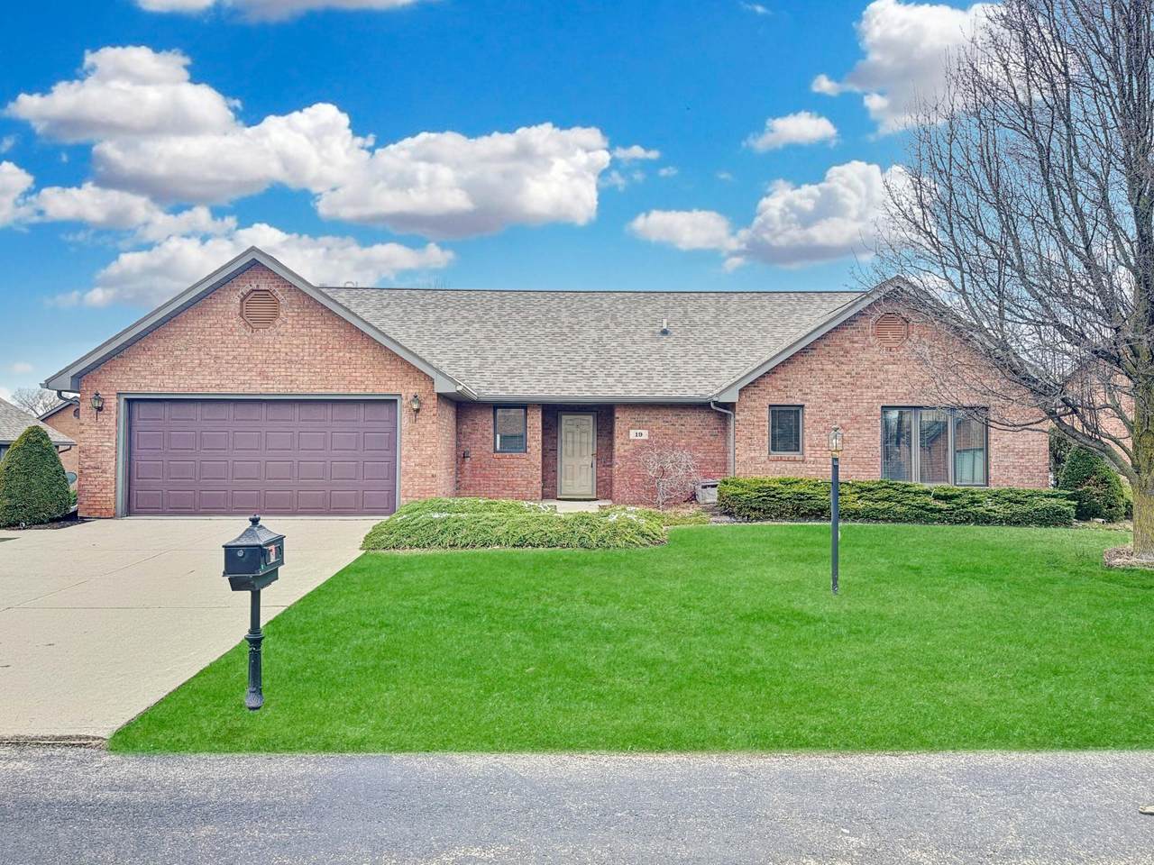 19 Laurel Bend - Photo 1