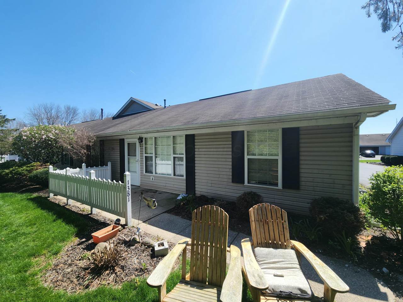 1381 Hillview Circle - Photo 1