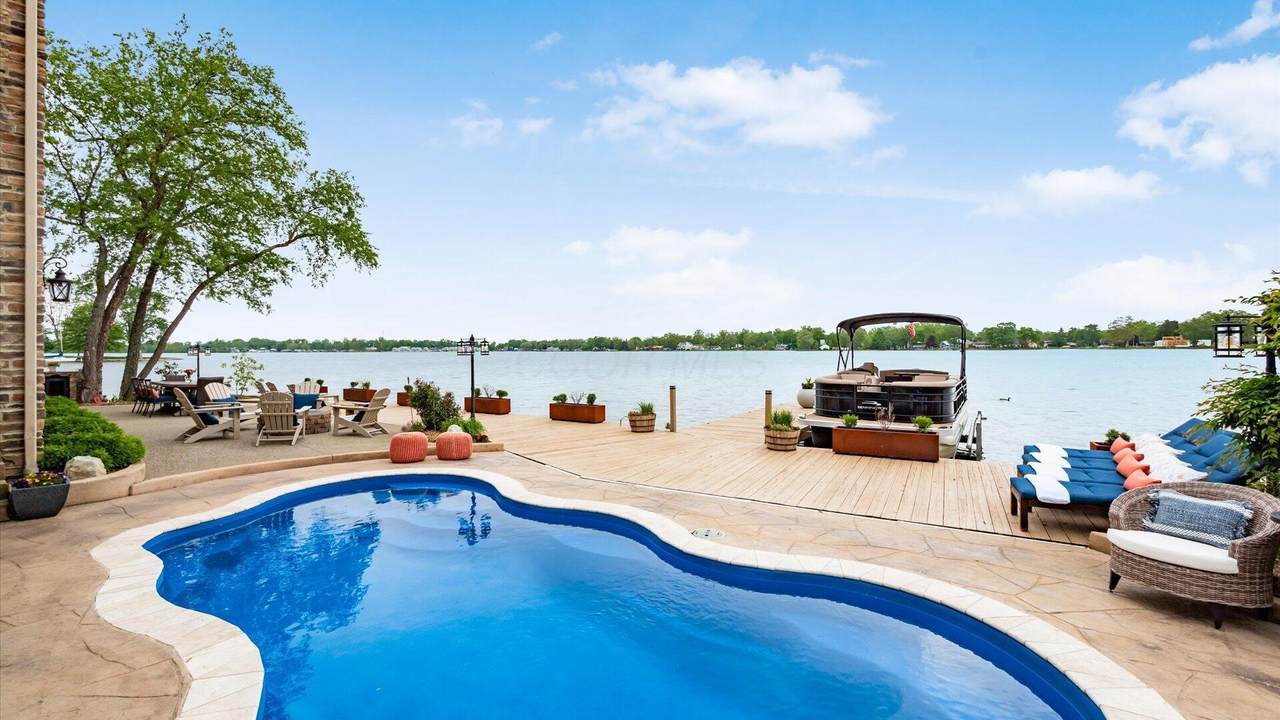 https://bt-photos.global.ssl.fastly.net/columbus/1280_boomver_1_226010816-2.jpg