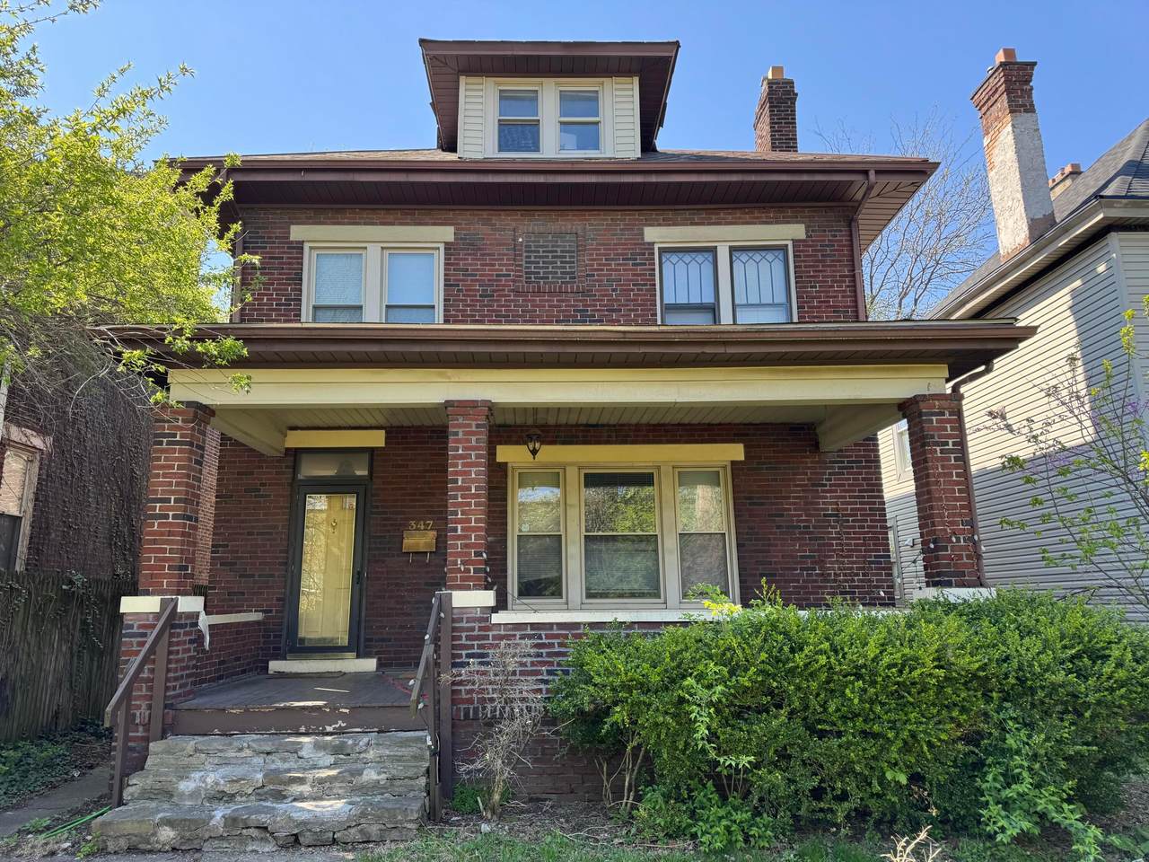 347 12th Avenue - Photo 1