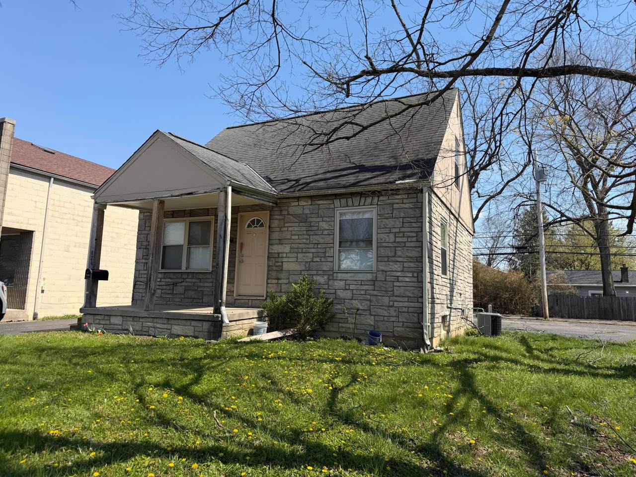 826 Yearling Road - Photo 1