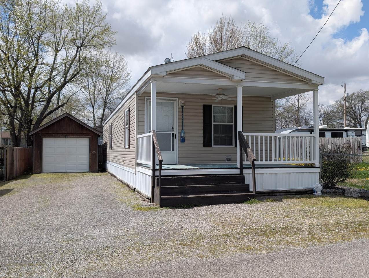 11407 Kickapoo Path - Photo 1